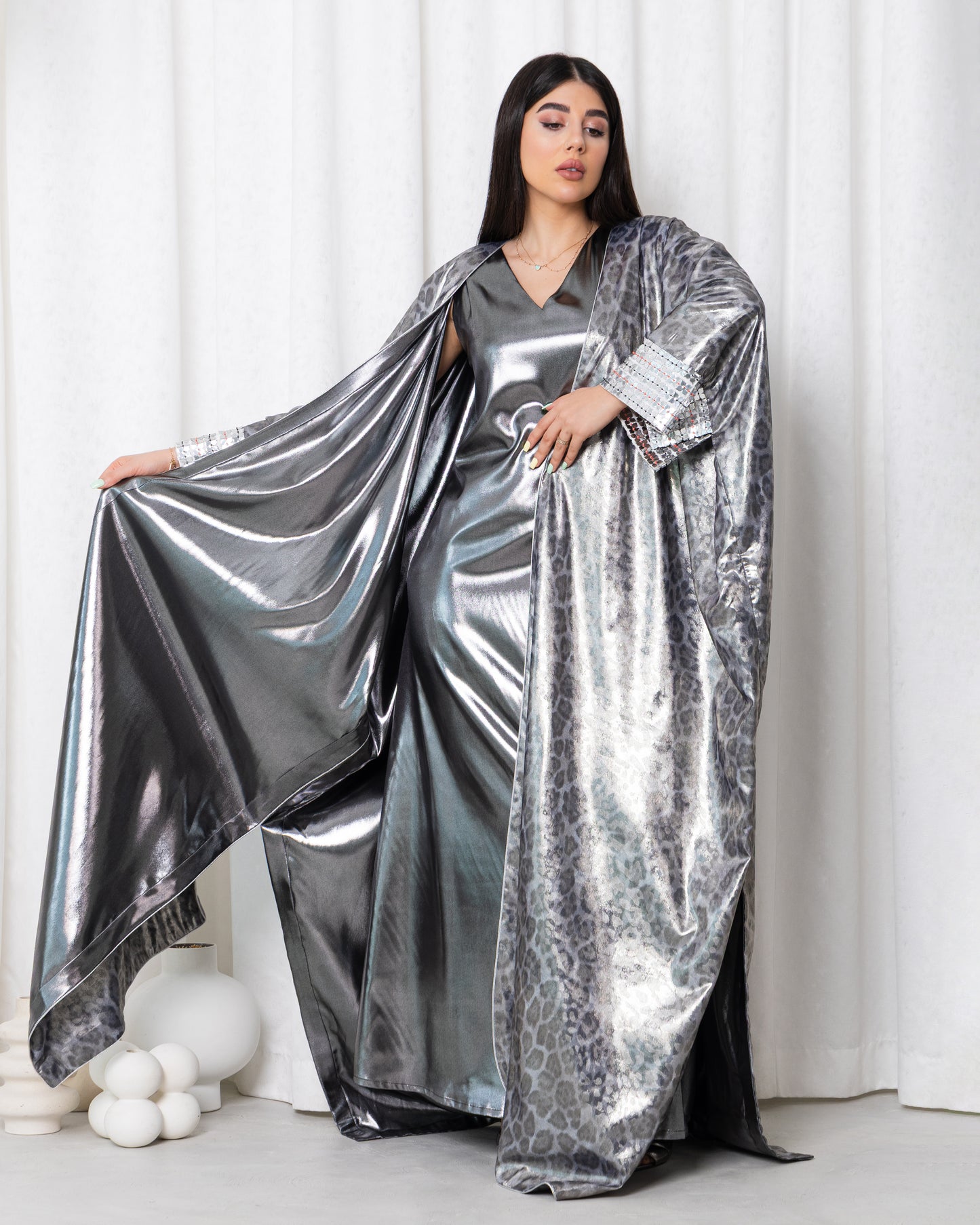 silver roar abaya